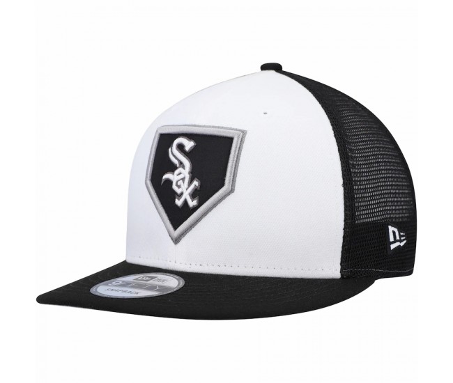 Chicago White Sox Men's New Era White/Black 2022 Clubhouse Trucker 9FIFTY Snapback Hat