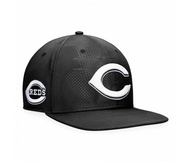 Cincinnati Reds Men's Fanatics Branded Black Iconic Tonal Camo Snapback Hat