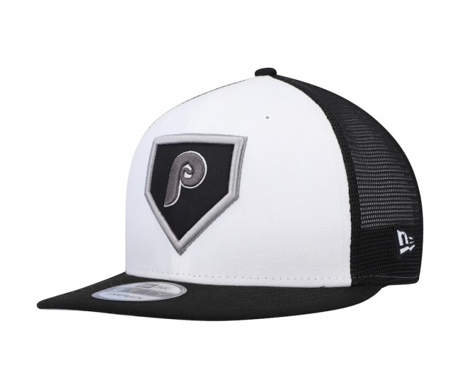 Philadelphia Phillies Men's New Era White/Black 2022 Clubhouse Trucker 9FIFTY Snapback Hat