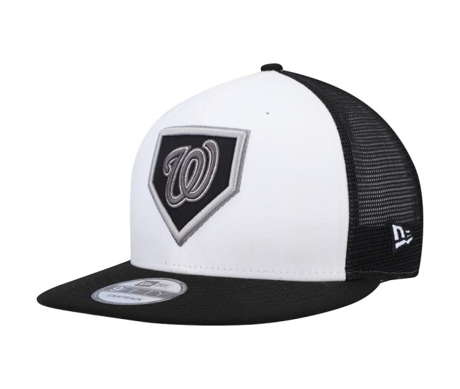 Washington Nationals Men's New Era White/Black 2022 Clubhouse Trucker 9FIFTY Snapback Hat