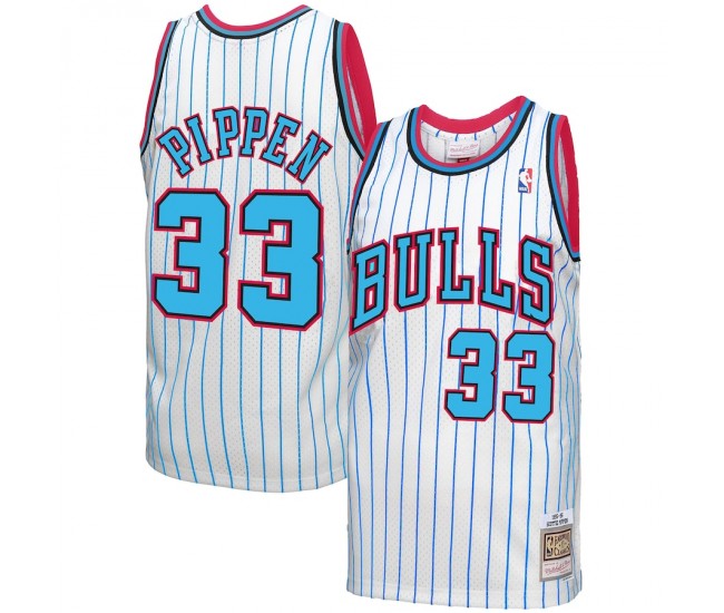 Chicago Bulls Scottie Pippen Men's Mitchell & Ness White 1995-96 Hardwood Classics Reload 3.0 Swingman Jersey