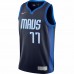 Dallas Mavericks Luka Doncic Men's Nike Navy 2020/21 Swingman Player Jersey - Earned Edition