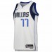 Dallas Mavericks Luka Doncic Men's Nike White 2022/23 Swingman Jersey - Association Edition